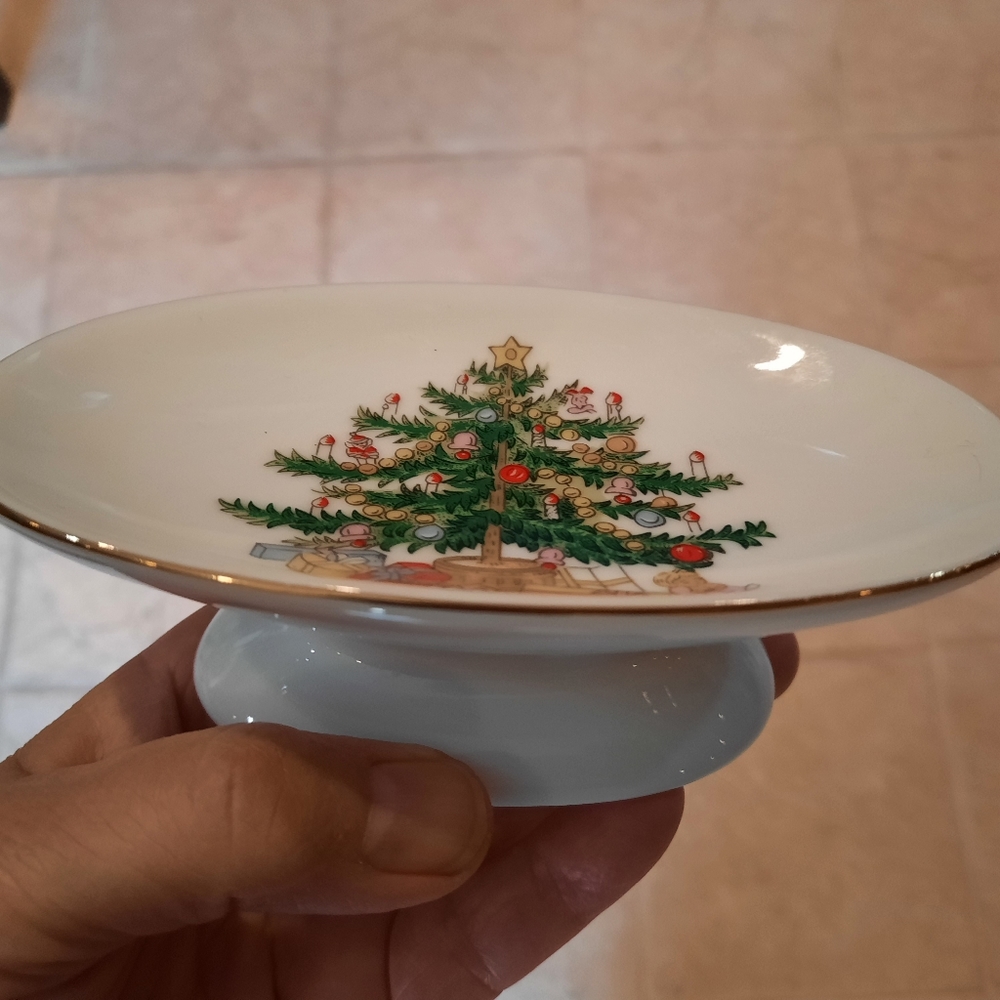 Vtg Christmas tree soap dish porcelain made in Japan